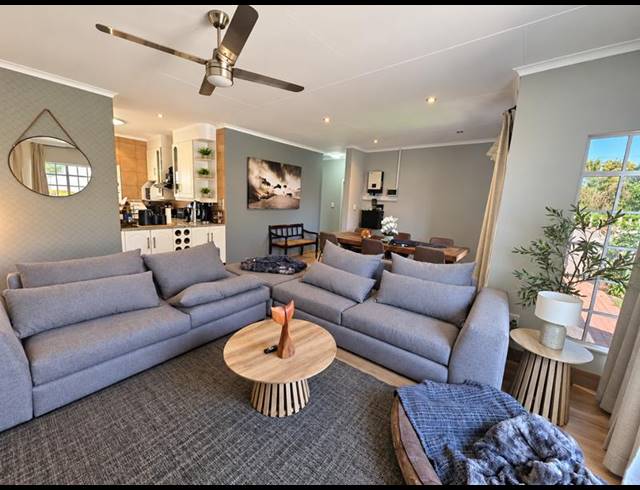 2 BEDROOM TOWNHOUSE FOR SALE IN GLEN MARAIS